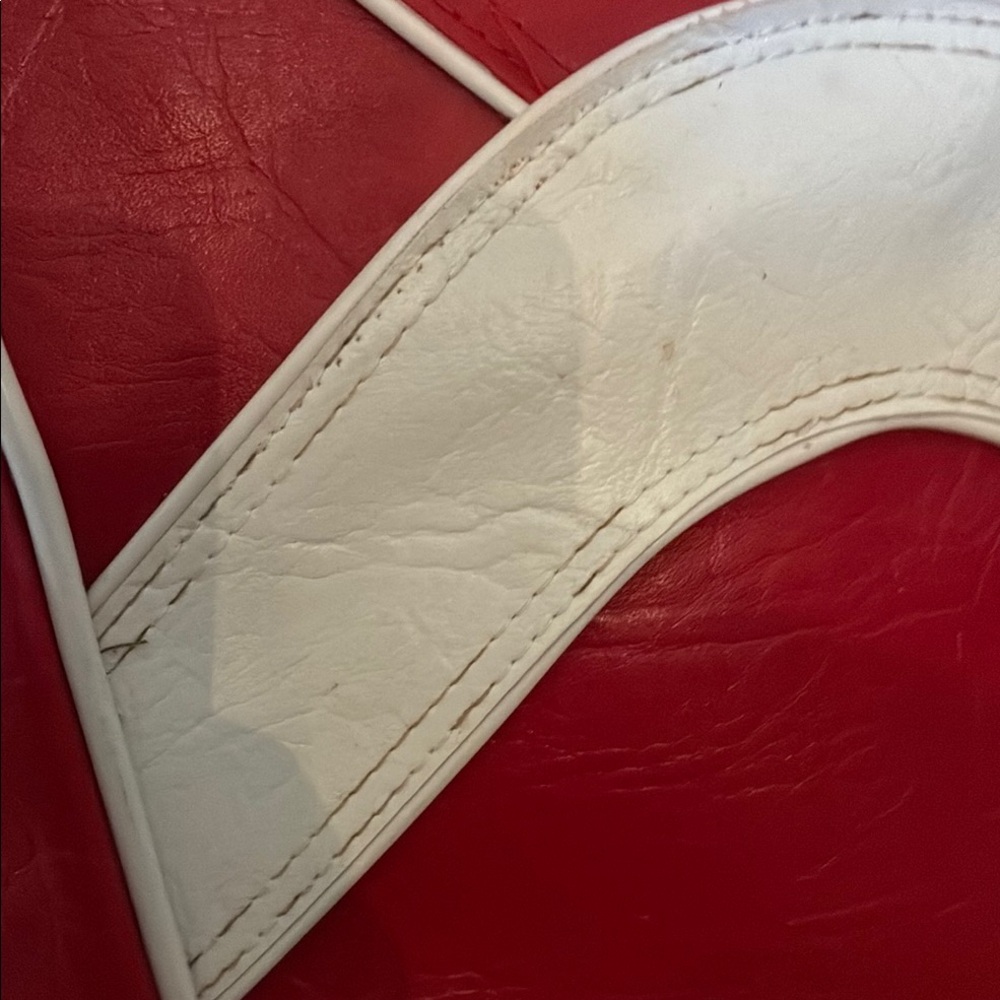 Vintage Purse Red & White Y2K tree Hill Vibe Bowling Hand Bag - Picture 10 of 16